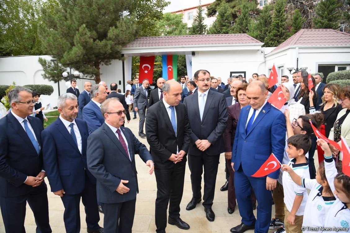 Azərbaycan Beynəlxalq Maarif Məktəblərinin açılış mərasimi olub (FOTO)