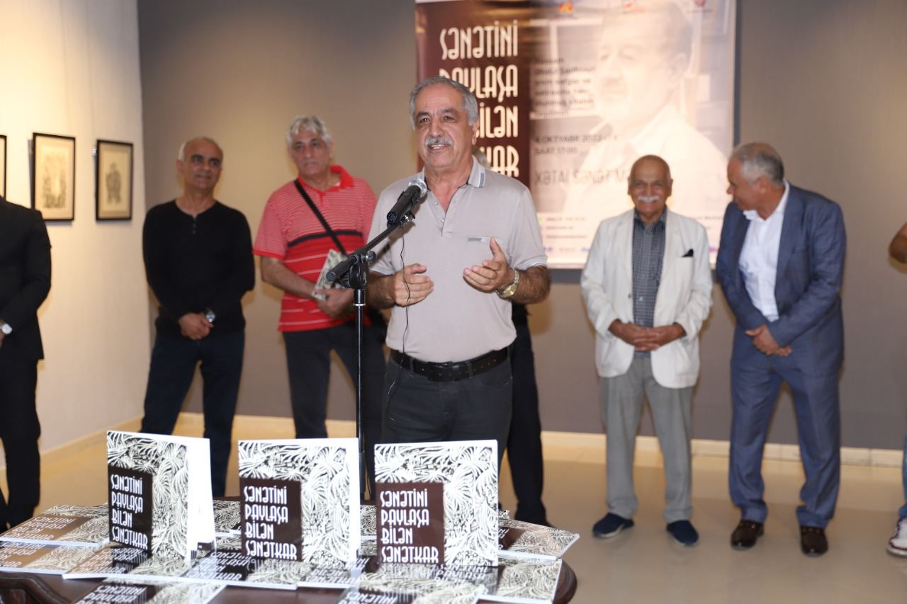 Rəssam-pedaqoq Əbdül Şərifovun anım sərgisi və xatirə kitabının təqdimatı baş tutdu (FOTO)