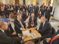 Praqada Azərbaycan, Türkiyə və Ermənistan liderlərinin görüşü keçirilib (FOTO/VİDEO)