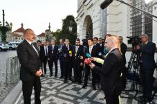 Prezident İlham Əliyev Praqada Azərbaycan televiziya kanallarına müsahibə verib (FOTO/VİDEO) (YENİLƏNİB)