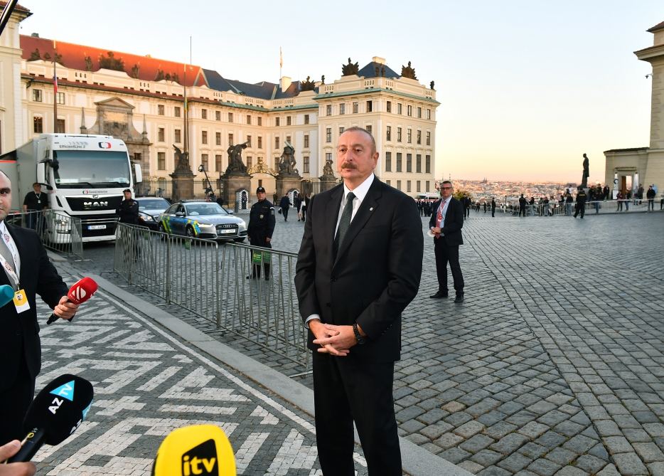 Prezident İlham Əliyev: Ümid edirəm ki, biz sülhə yavaş-yavaş yaxınlaşırıq