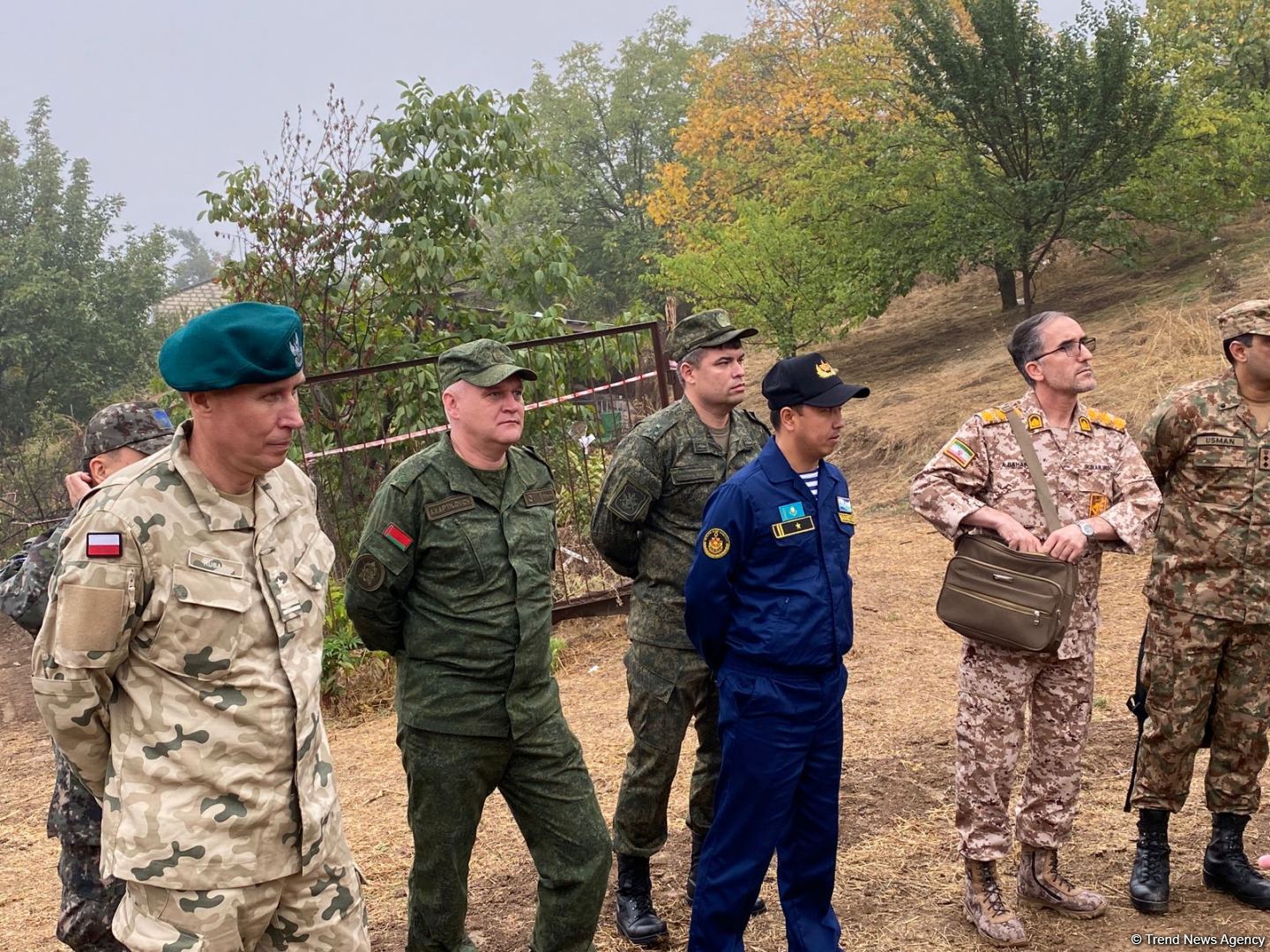 Azərbaycandakı hərbi attaşelər Edillidə aşkarlanan kütləvi məzarlığa baxış keçiriblər (FOTO)