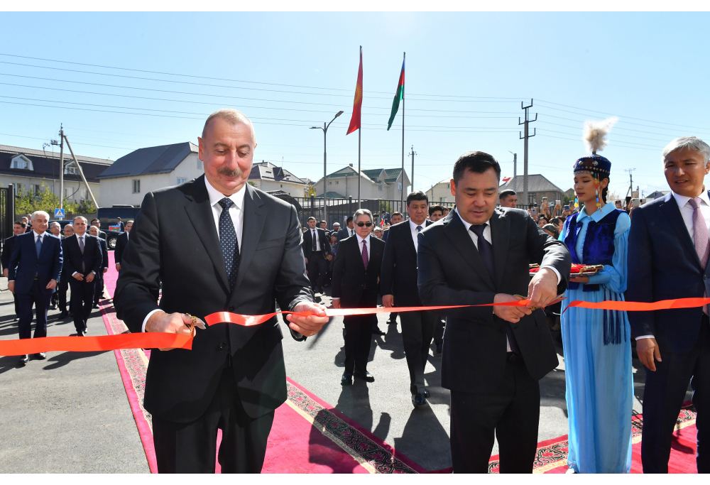 Prezident İlham Əliyev Bişkekdə Nizami Gəncəvi adına məktəbin açılış mərasimində iştirak edib (FOTO/VİDEO) (YENİLƏNİB)