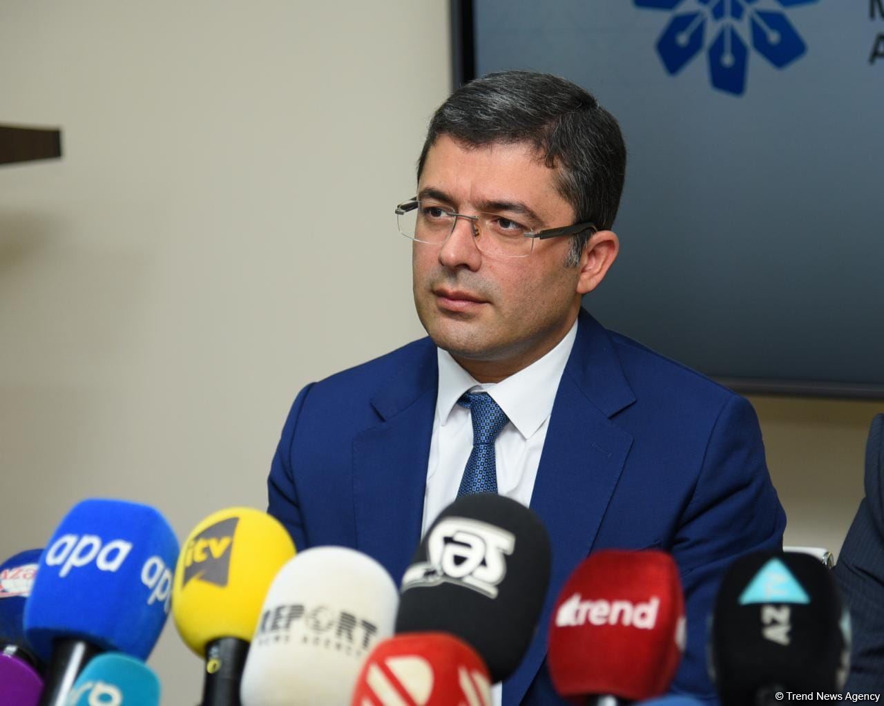 Media Reyestrindən keçməyən jurnalistlər də öz fəaliyyətlərinə davam edəcəklər - Əhməd İsmayılov