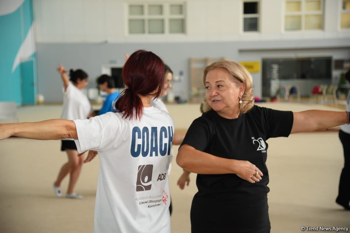 Gimnastika Federasiyasının təşkilatçılığı ilə Bakıda Xüsusi Olimpiada üzrə məşqçilik və hakimlik kursları keçirilir (FOTO)