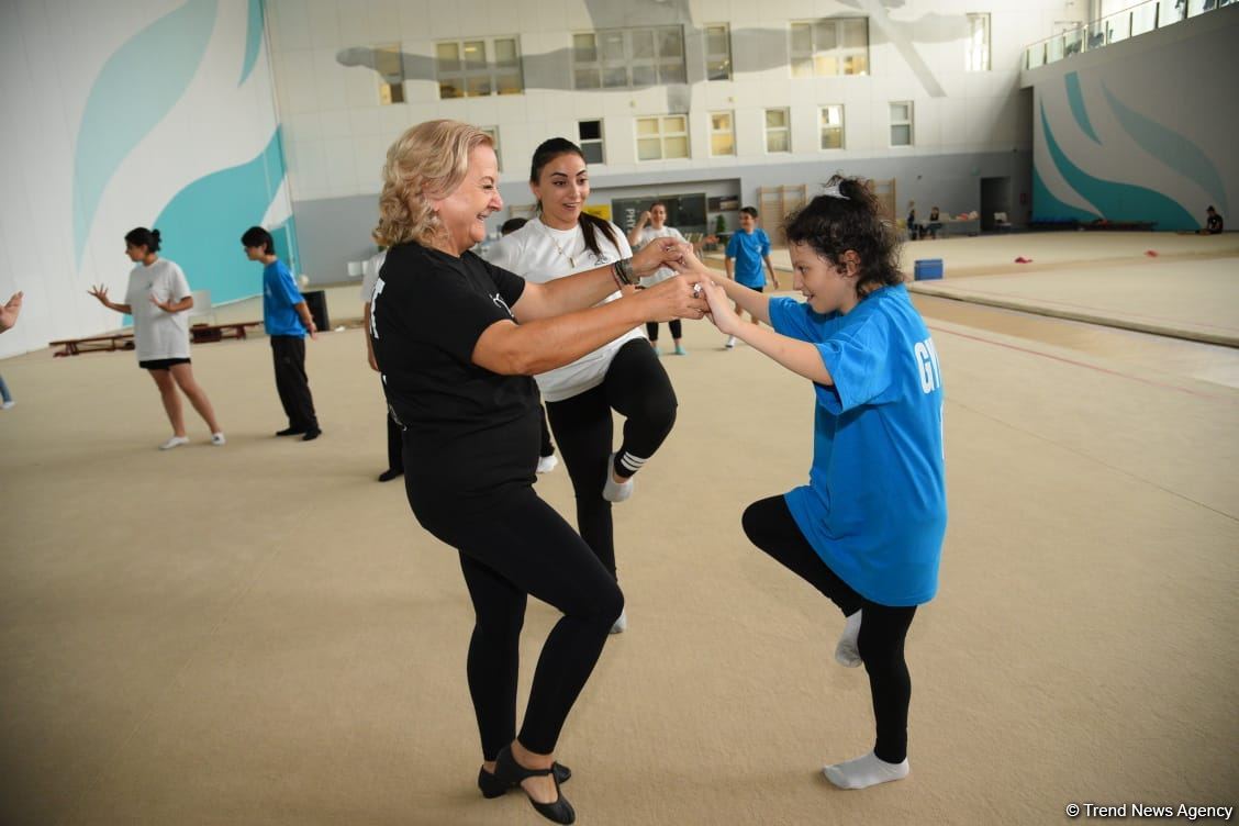 Gimnastika Federasiyasının təşkilatçılığı ilə Bakıda Xüsusi Olimpiada üzrə məşqçilik və hakimlik kursları keçirilir (FOTO)
