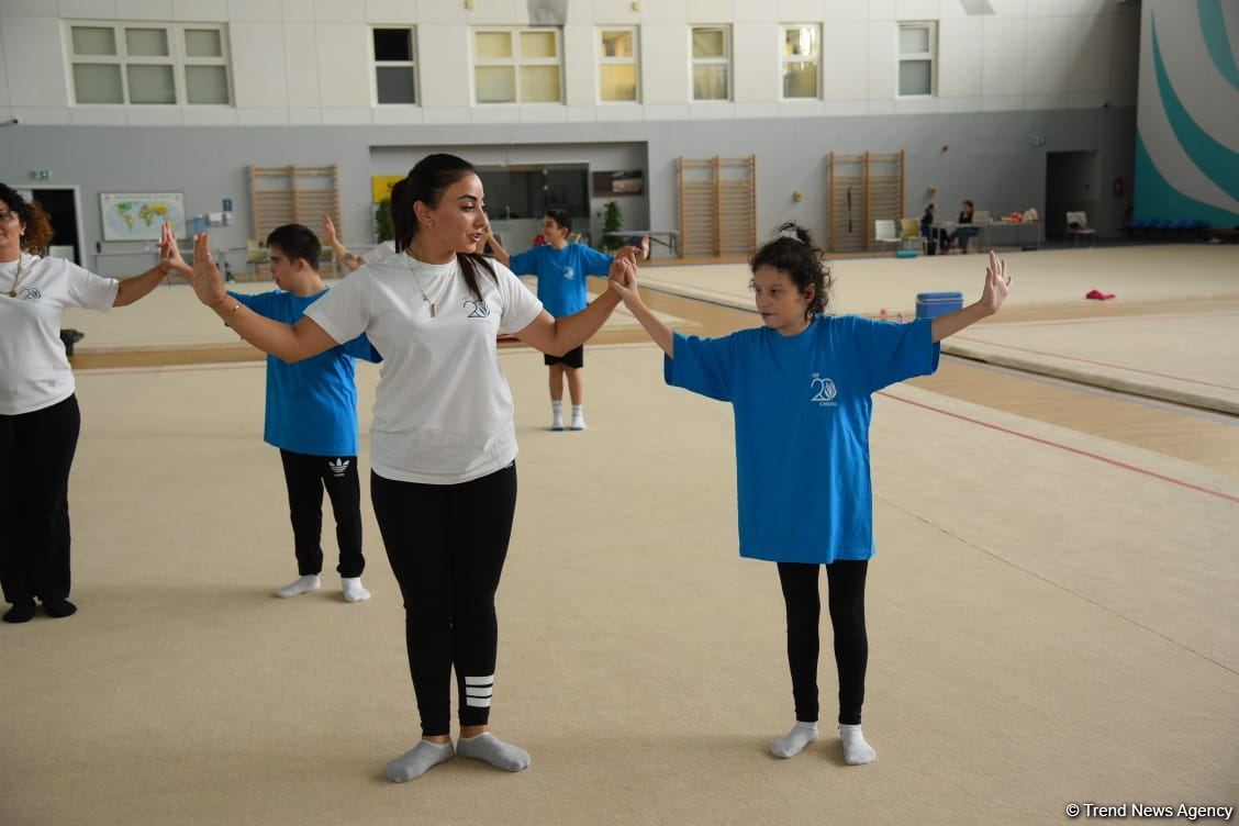 Gimnastika Federasiyasının təşkilatçılığı ilə Bakıda Xüsusi Olimpiada üzrə məşqçilik və hakimlik kursları keçirilir (FOTO)