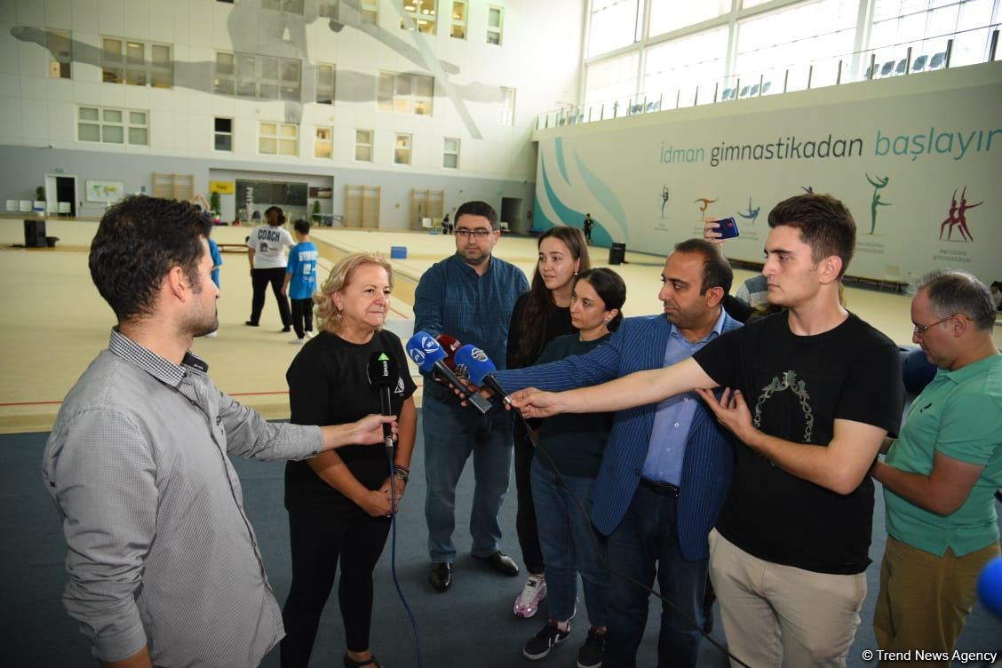Gimnastika Federasiyasının təşkilatçılığı ilə Bakıda Xüsusi Olimpiada üzrə məşqçilik və hakimlik kursları keçirilir (FOTO)