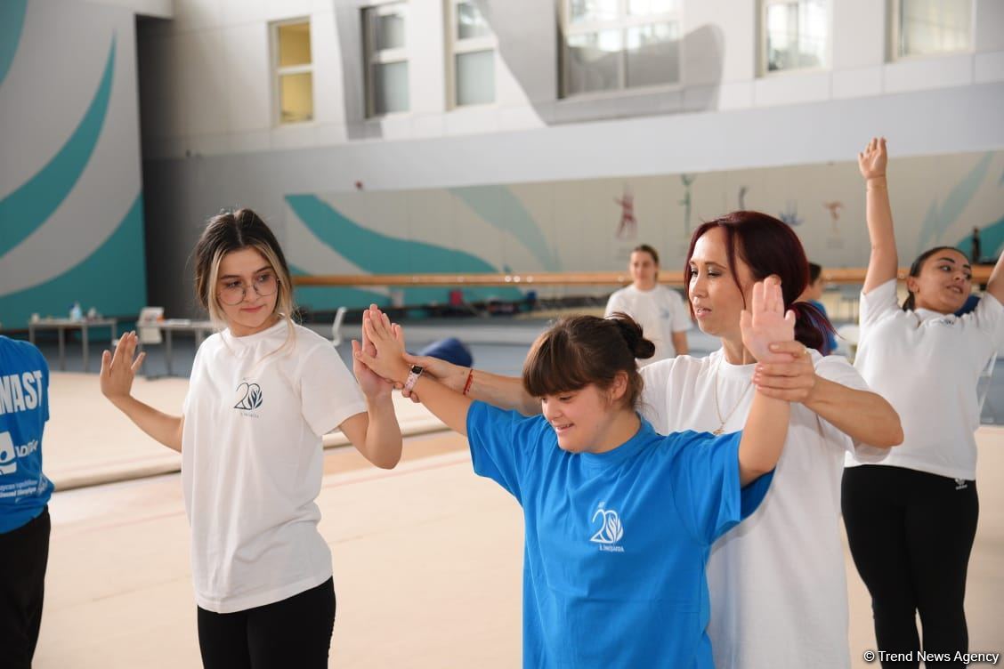 Gimnastika Federasiyasının təşkilatçılığı ilə Bakıda Xüsusi Olimpiada üzrə məşqçilik və hakimlik kursları keçirilir (FOTO)