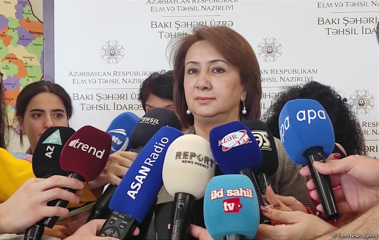 Məktəblərdə dərslik problemi öz həllini tapıb