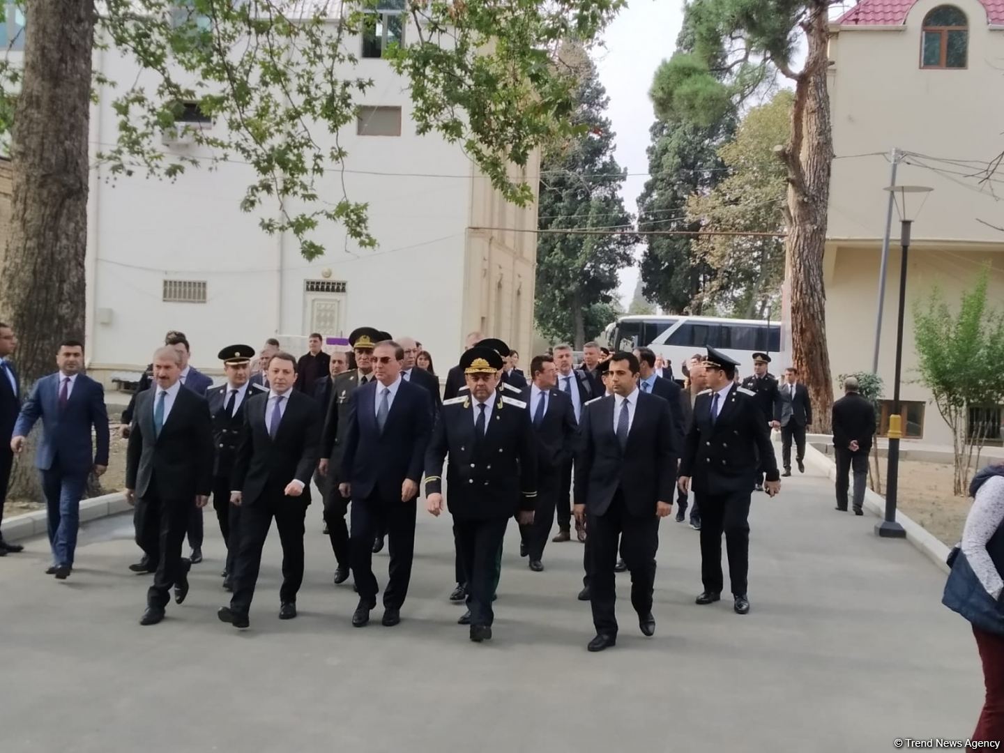 Xarici diplomatlar Gəncədə Ermənistanın raket hücumlarında şəhid olanların xatirəsini anıblar (FOTO)