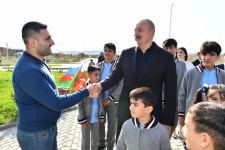 Prezident İlham Əliyev və Birinci xanım Mehriban Əliyeva Zəngilanın Ağalı kəndində sakinlərlə görüşüblər (YENİLƏNİB) (FOTO/VİDEO)