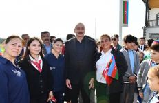 Prezident İlham Əliyev və Birinci xanım Mehriban Əliyeva Zəngilanın Ağalı kəndində sakinlərlə görüşüblər (YENİLƏNİB) (FOTO/VİDEO)