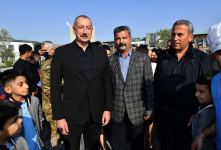 Prezident İlham Əliyev və Birinci xanım Mehriban Əliyeva Zəngilanın Ağalı kəndində sakinlərlə görüşüblər (YENİLƏNİB) (FOTO/VİDEO)