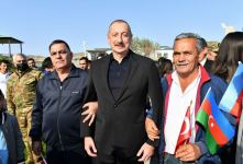 Prezident İlham Əliyev və Birinci xanım Mehriban Əliyeva Zəngilanın Ağalı kəndində sakinlərlə görüşüblər (YENİLƏNİB) (FOTO/VİDEO)