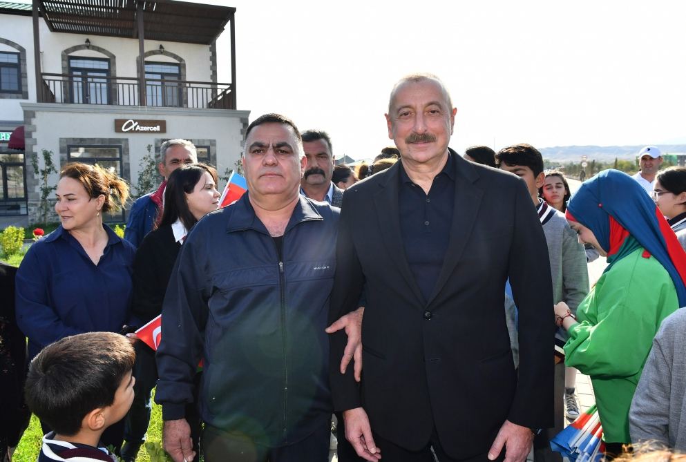 Prezident İlham Əliyev və Birinci xanım Mehriban Əliyeva Zəngilanın Ağalı kəndində sakinlərlə görüşüblər (YENİLƏNİB) (FOTO/VİDEO)
