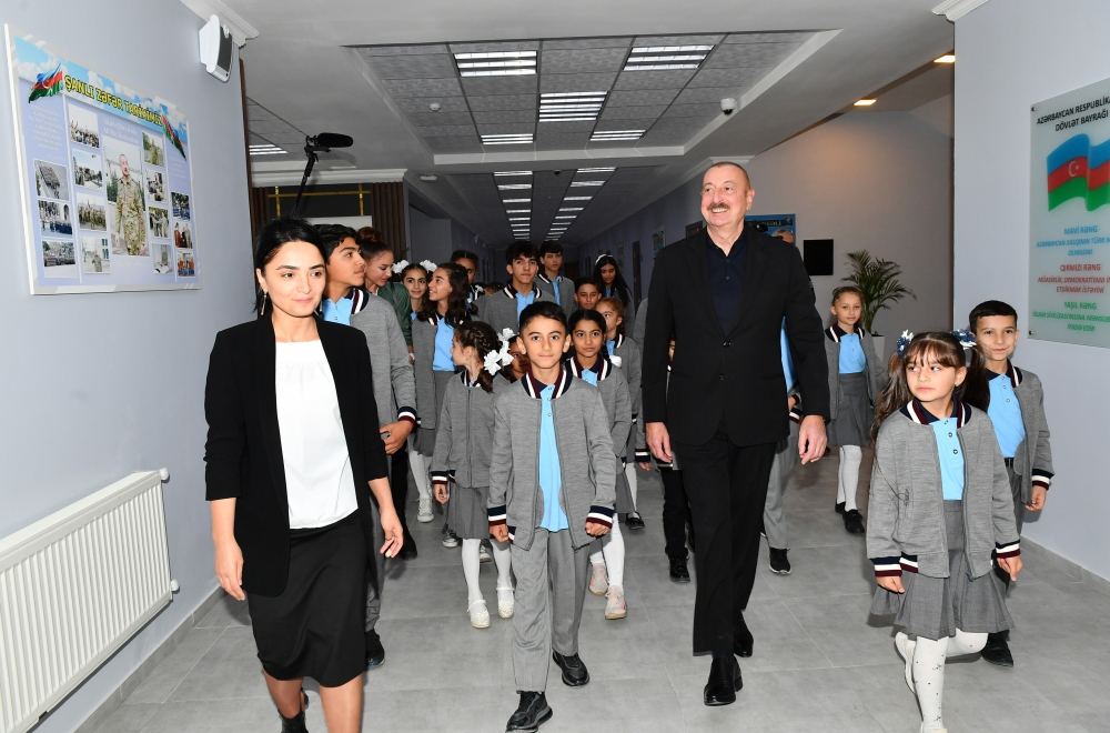 Prezident İlham Əliyev və Birinci xanım Mehriban Əliyeva Zəngilanın Ağalı kəndində sakinlərlə görüşüblər (YENİLƏNİB) (FOTO/VİDEO)