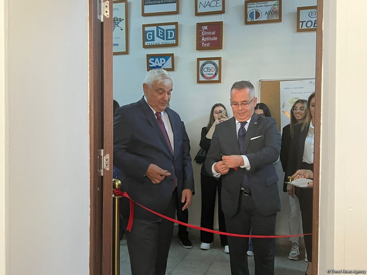 Azərbaycan Dillər Universitetində Yunan mədəniyyəti və tədqiqatı mərkəzi açılıb (FOTO)