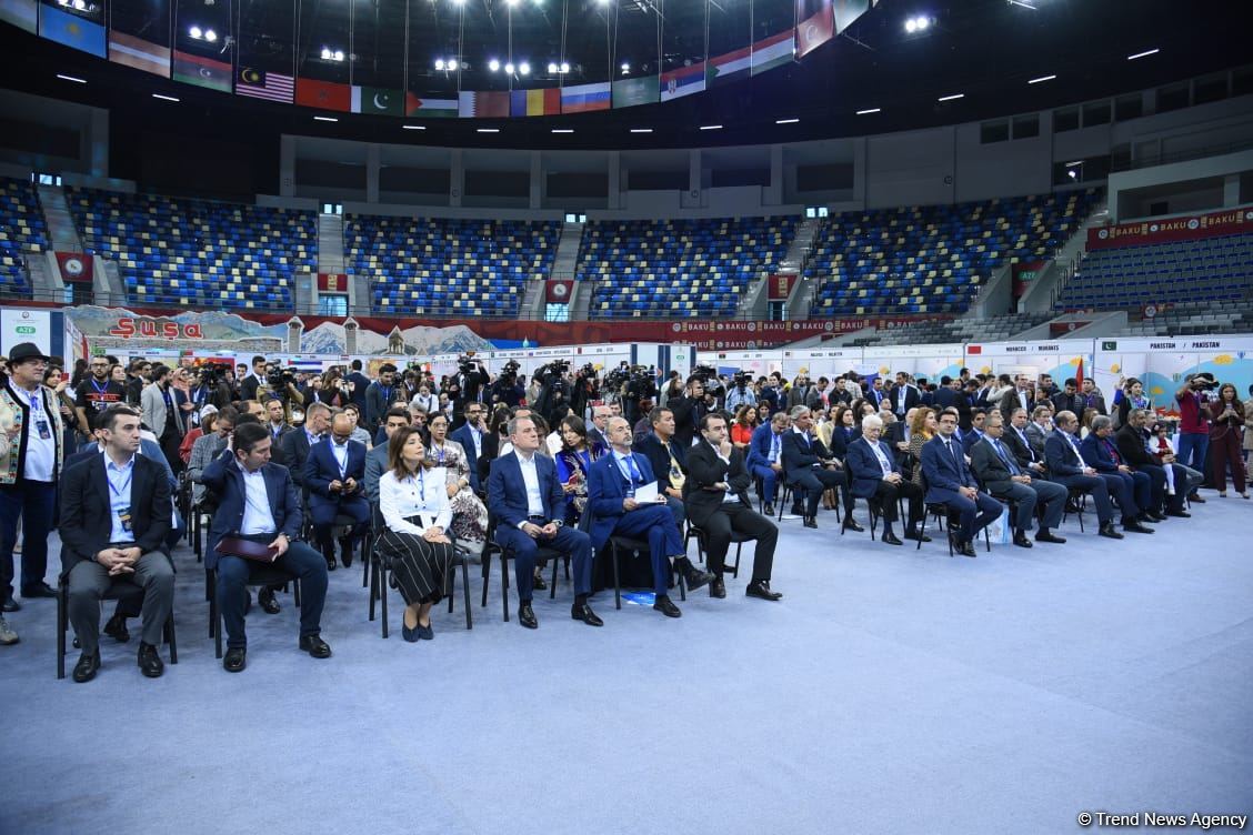 Birinci Qarabağ müharibəsində yüzminlərlə insan məcburi köçkün vəziyyətinə düşmüşdü - BMT rəsmisi (FOTO)