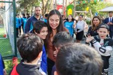 Heydər Əliyev Fondunun vitse-prezidenti Leyla Əliyevanın iştirakı ilə növbəti abadlaşdırılmış həyətin açılışı olub (FOTO)