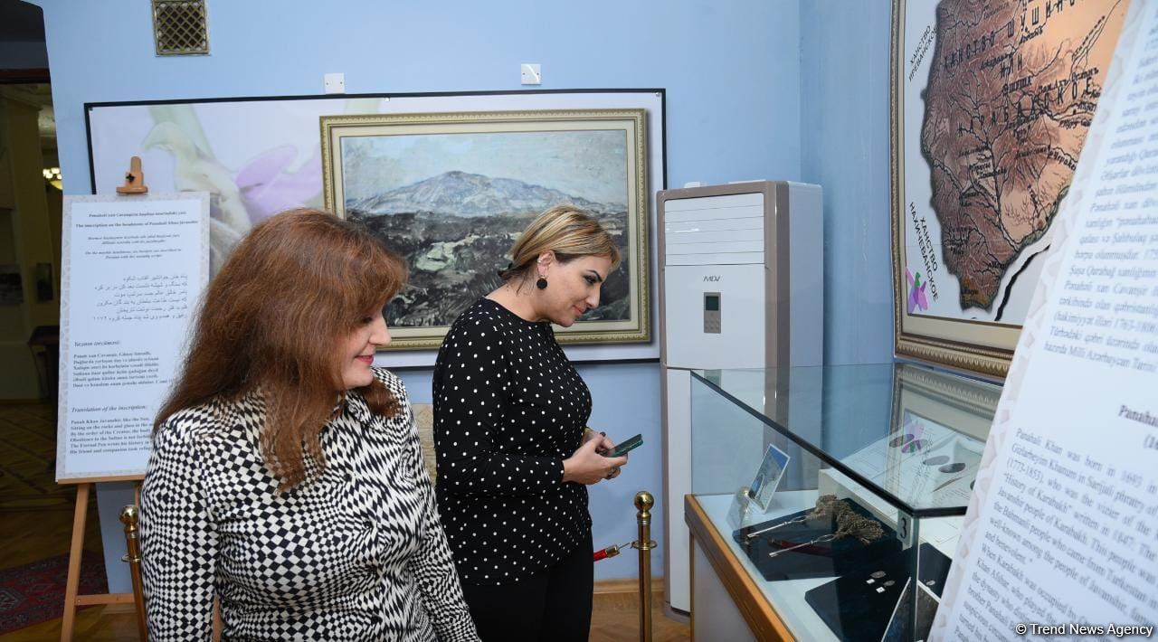 "Xarıbülbülün vətəni - Şuşa" - Qarabağ incisinin tarixi barədə sərgi (FOTO)