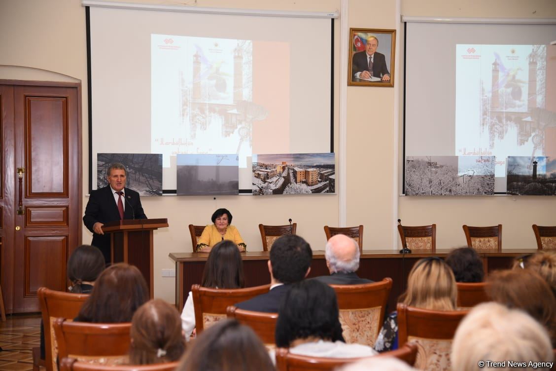 "Xarıbülbülün vətəni - Şuşa" - Qarabağ incisinin tarixi barədə sərgi (FOTO)