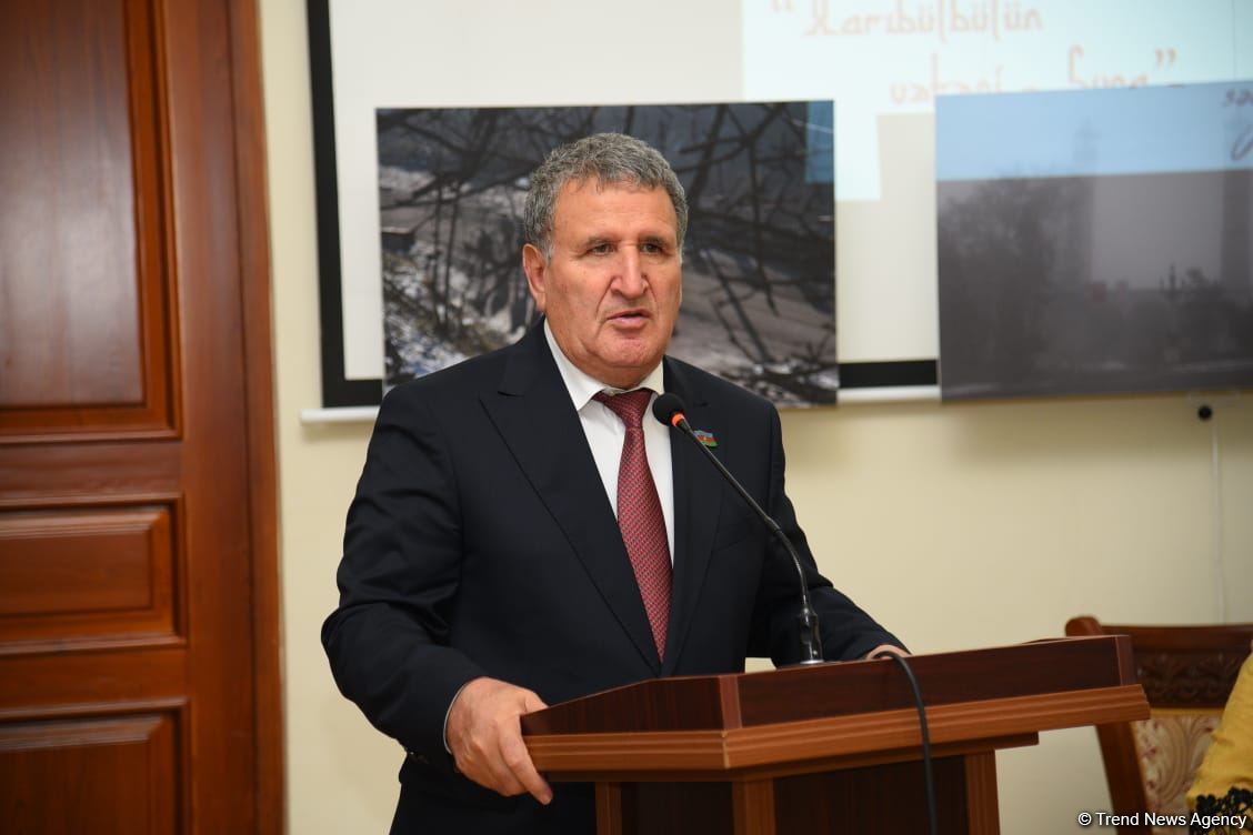 "Xarıbülbülün vətəni - Şuşa" - Qarabağ incisinin tarixi barədə sərgi (FOTO)
