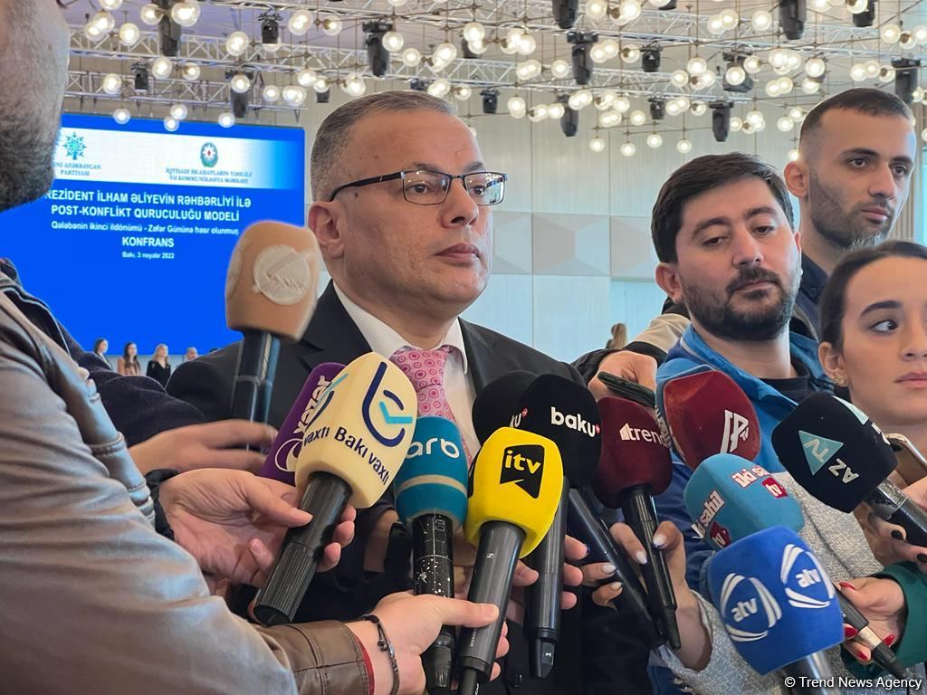 Azərbaycan azad edilmiş ərazilərdə avtomobil yollarını bərpa edir - Vüsal Qasımlı