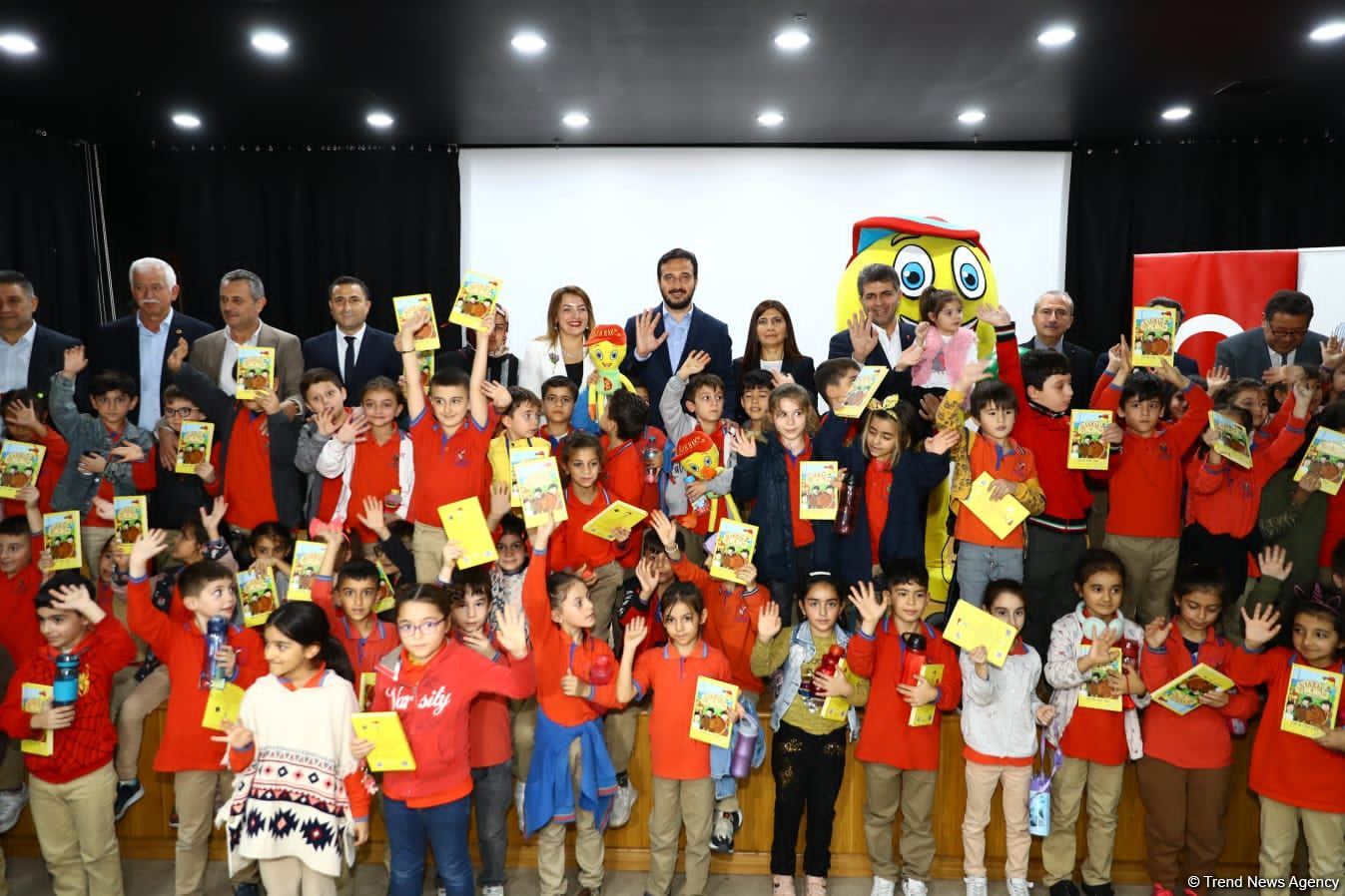"Türk Dünyası" (Turkic.World) media platforması və Türkiyəli tanınımış yazar Ayşe Gül Kara Zorlu ilə tərəfdaşlıq memorandumu imzalayıb (FOTO)