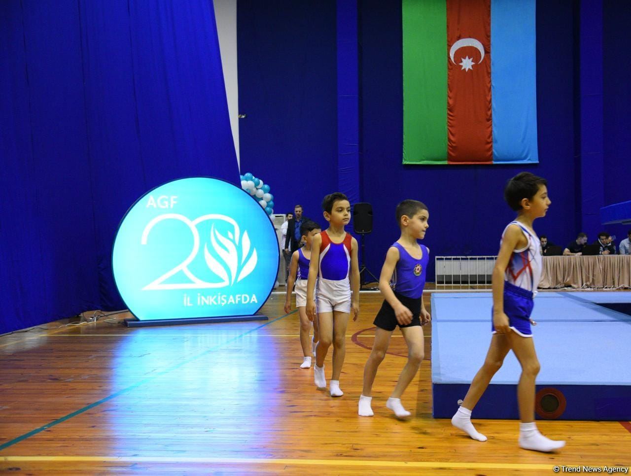 Batut gimastikası üzrə 6-cı Bakı birinciliyinin yarışlarına start verilib (FOTO)