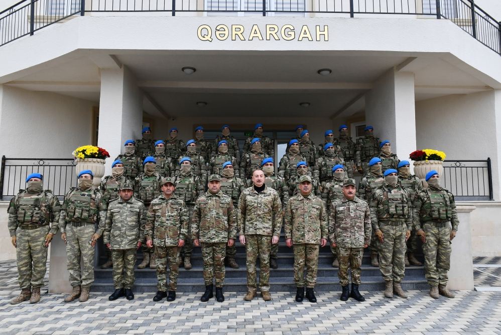 Prezident İlham Əliyev Füzuli rayonunda Müdafiə Nazirliyinin yeni istifadəyə verilmiş “N” saylı hərbi hissəsində yaradılan şəraitlə tanış olub (YENİLƏNİB) (FOTO/VİDEO)