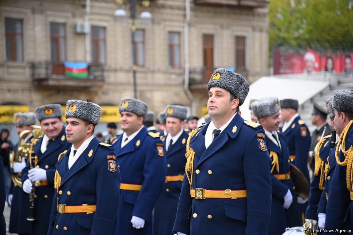 Bakıda Zəfər yürüşü keçirilib (FOTO/VİDEO)
