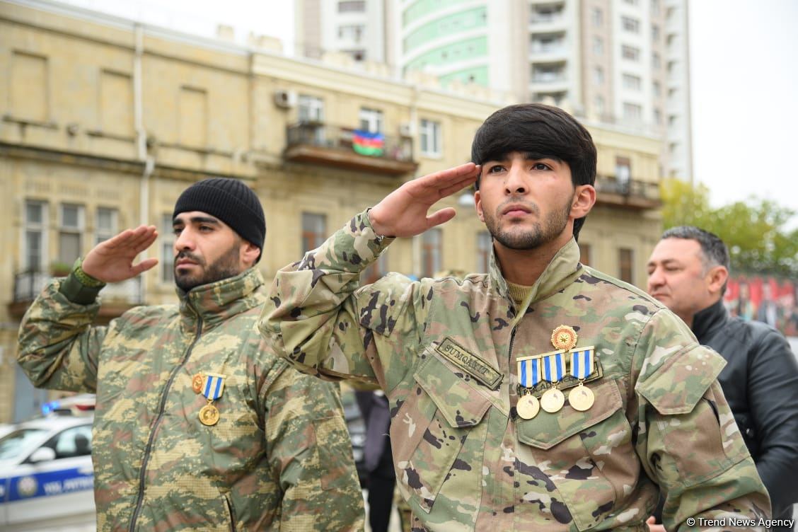 Bakıda Zəfər yürüşü keçirilib (FOTO/VİDEO)