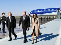 Prezident İlham Əliyev və Birinci xanım Mehriban Əliyeva Özbəkistana səfərə gəliblər (FOTO/VİDEO)