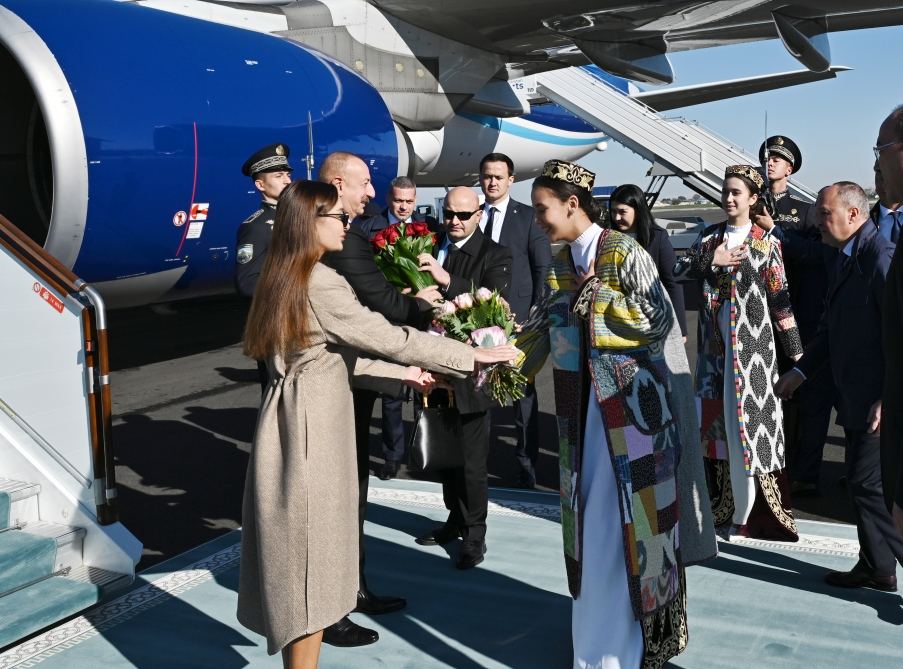 Prezident İlham Əliyev və Birinci xanım Mehriban Əliyeva Özbəkistana səfərə gəliblər (FOTO/VİDEO)