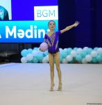 Bədii və aerobika gimnastikası üzrə birgə Bakı çempionatının ikinci günü start götürüb (FOTO)