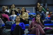 Bədii və aerobika gimnastikası üzrə birgə Bakı çempionatının ikinci günü start götürüb (FOTO)