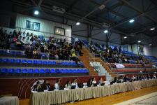 Bədii və aerobika gimnastikası üzrə birgə Bakı çempionatının ikinci günü start götürüb (FOTO)