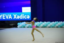 Bədii və aerobika gimnastikası üzrə birgə Bakı çempionatının ikinci günü start götürüb (FOTO)
