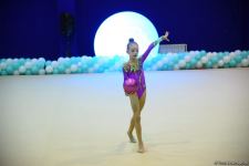 Bədii və aerobika gimnastikası üzrə birgə Bakı çempionatının ikinci günü start götürüb (FOTO)