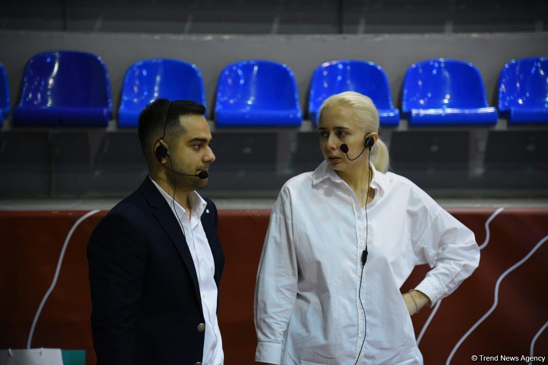 Bədii və aerobika gimnastikası üzrə birgə Bakı çempionatının ikinci günü start götürüb (FOTO)