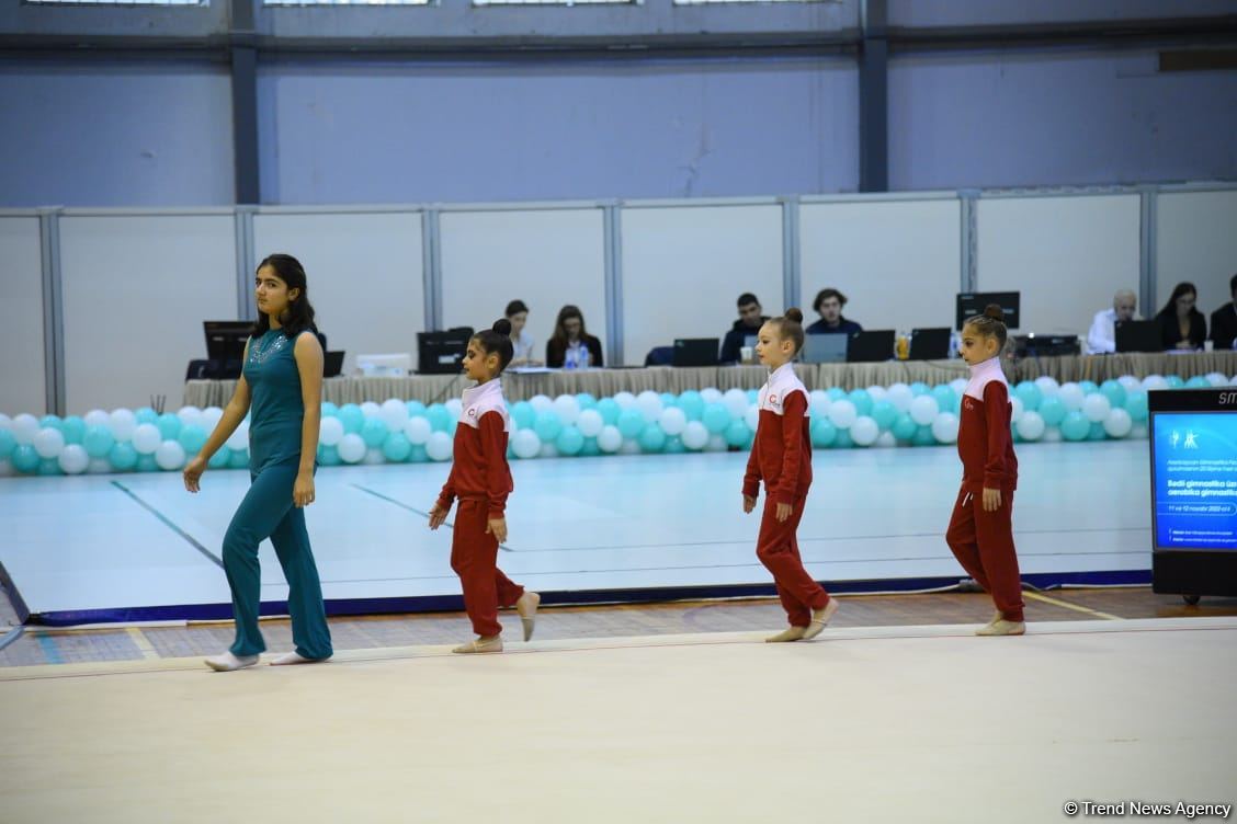 Bədii gimnastika üzrə 27-ci və aerobika gimnastikası üzrə 6-cı Bakı çempionatının yarışları başa çatıb (FOTO)