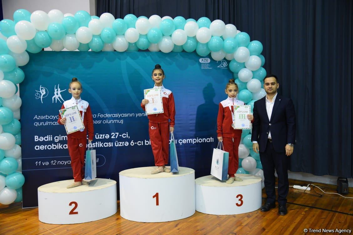 Bədii gimnastika üzrə 27-ci və aerobika gimnastikası üzrə 6-cı Bakı çempionatının yarışları başa çatıb (FOTO)