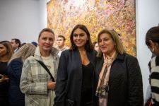 Tbilisidə tanınmış Azərbaycan rəssamı Aida Mahmudovanın “Cənnət Gözləyə Bilər” adlı sərgisi açılıb (FOTO)