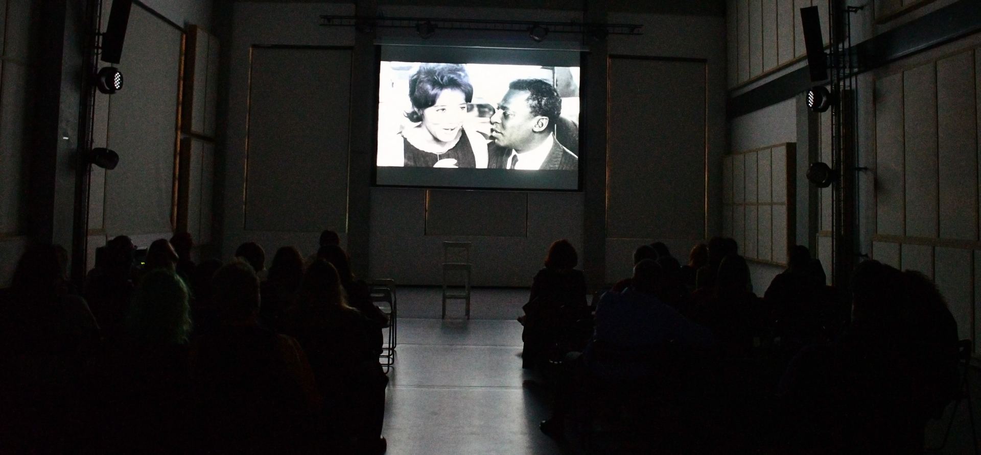 Bakı Caz Festivalı tətbiqi proqramı çərçivəsində “Maylz Devis: Bomba Doğuşu” filmi nümayiş etdirilib (FOTO)