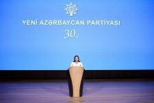 Prezident İlham Əliyev YAP-ın 30 illiyi münasibətilə keçirilən tədbirdə çıxış edib (FOTO/VİDEO) (YENİLƏNİB-3)