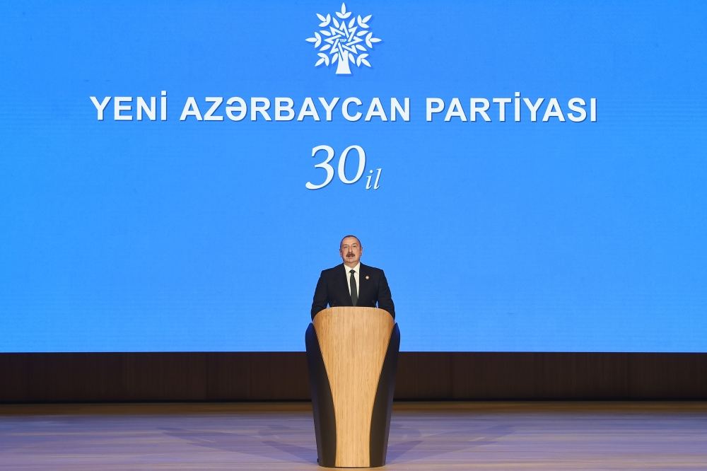 Prezident İlham Əliyev YAP-ın 30 illiyi münasibətilə keçirilən tədbirdə çıxış edib (FOTO/VİDEO) (YENİLƏNİB-3)
