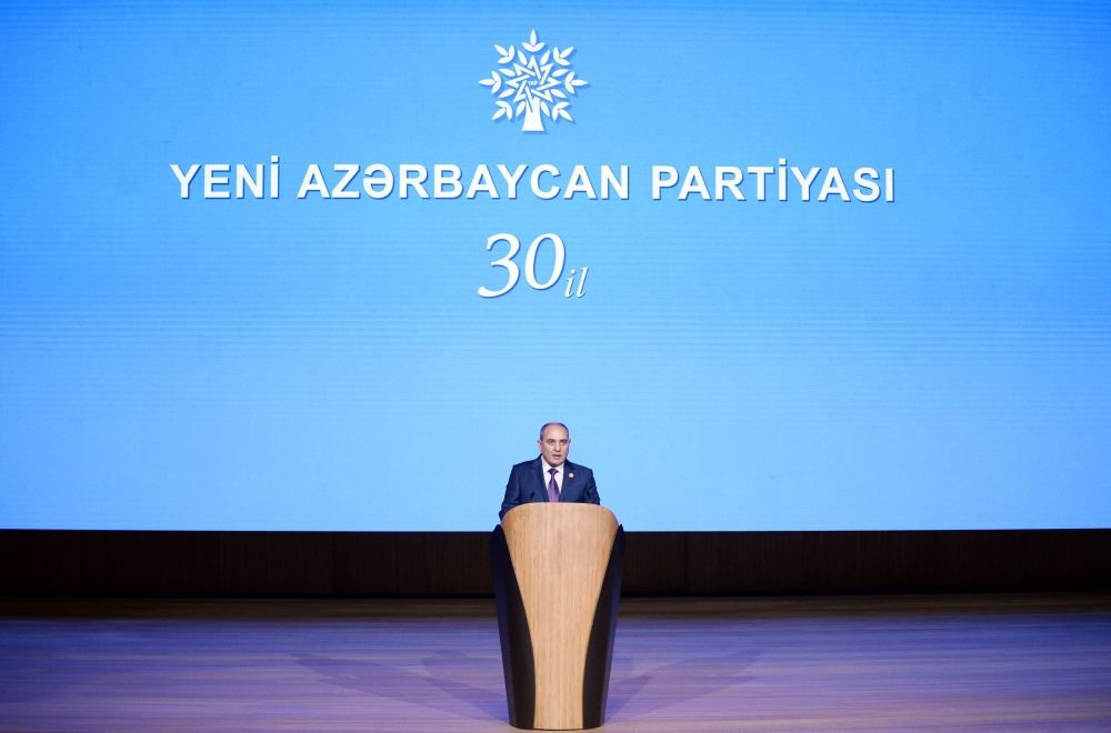 Prezident İlham Əliyev YAP-ın 30 illiyi münasibətilə keçirilən tədbirdə çıxış edib (FOTO/VİDEO) (YENİLƏNİB-3)