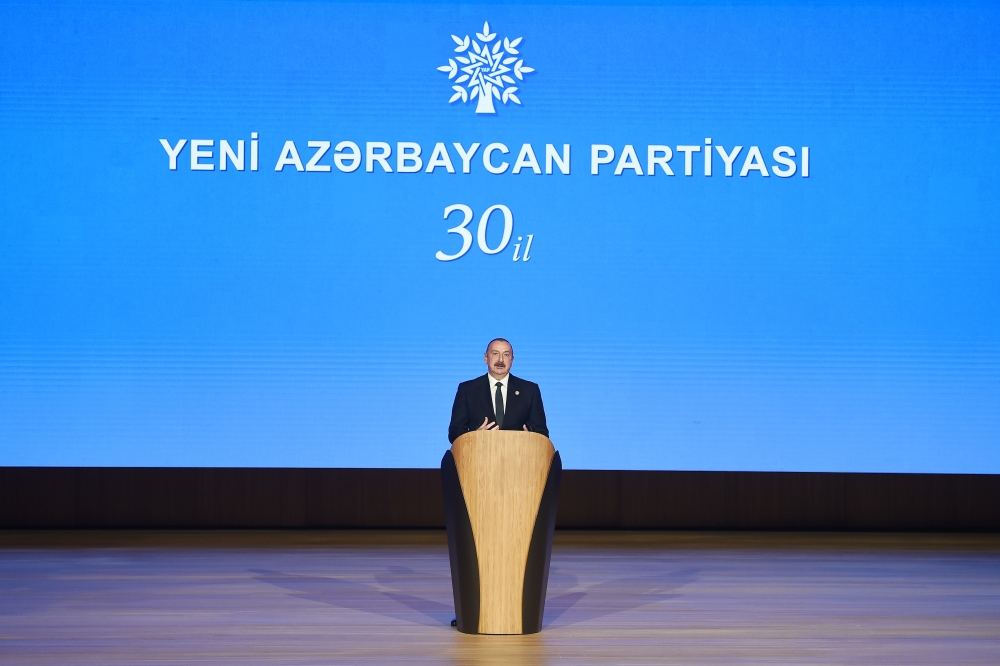 Prezident İlham Əliyev YAP-ın 30 illiyi münasibətilə keçirilən tədbirdə çıxış edib (FOTO/VİDEO) (YENİLƏNİB-3)