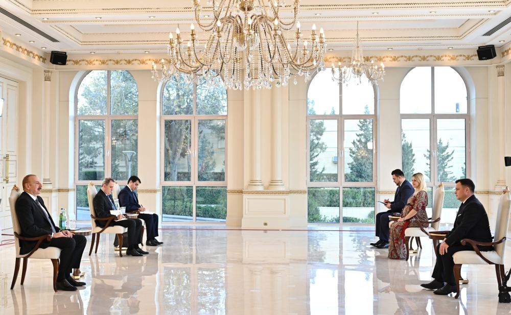 Prezident İlham Əliyev Moldovanın Azərbaycanda yeni təyin olunan səfirinin etimadnaməsini qəbul edib (FOTO/VİDEO) (YENİLƏNİB)
